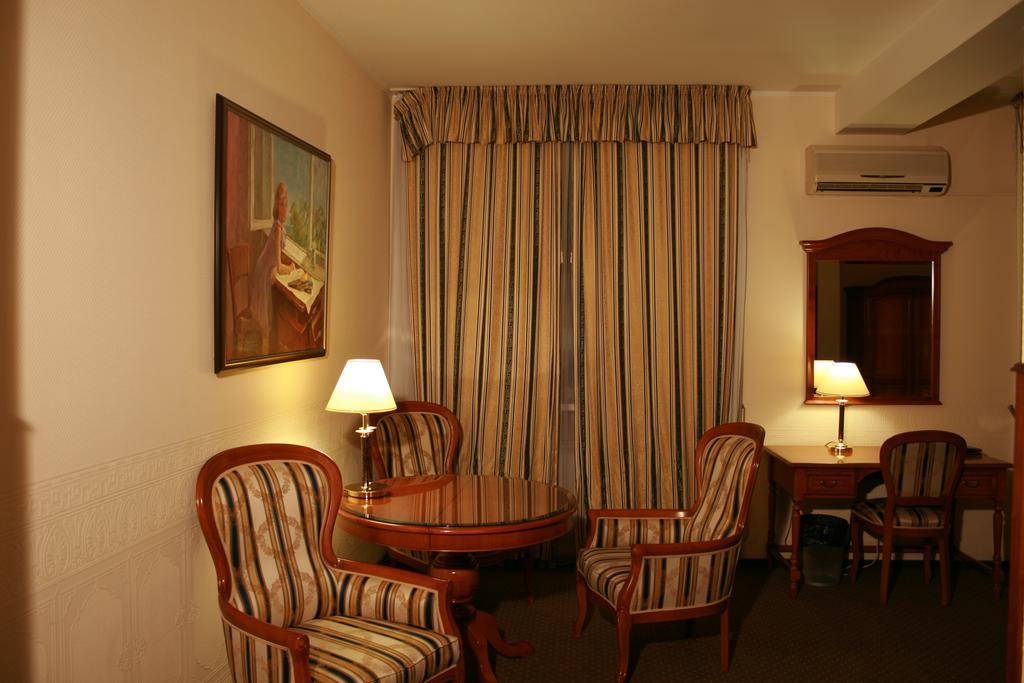 Art Hotel Academy Dnipro Exterior foto